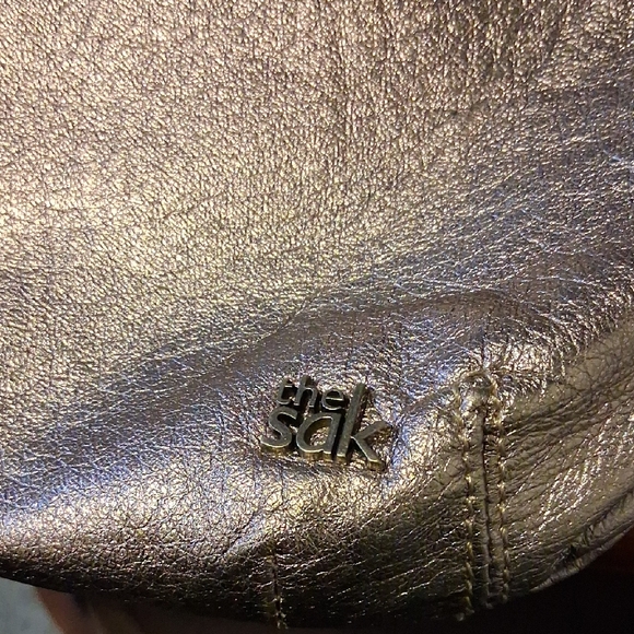 The Sak Oleta Shimmering Gold Leather Handbag Xbody Zip Top Purse Like New - Picture 2 of 8